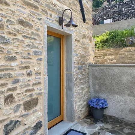 Agriturismo Il Mulino Della Rocca Berceto Exterior foto
